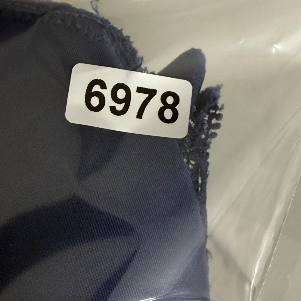 Victoria's Secret Dream Angels Lined Demi Bra‎ Navy Blue Lace 34C 298888-J01